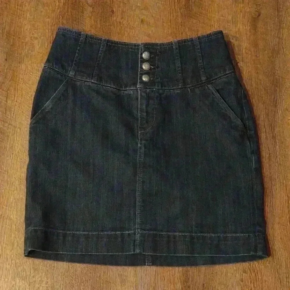 Women's Express high waist denim‎ skirt size 6